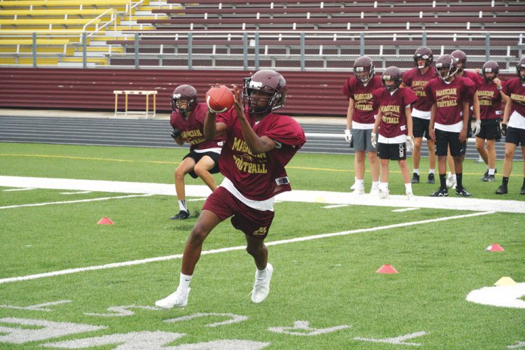 Magi  football aims for postseason return in ‘21